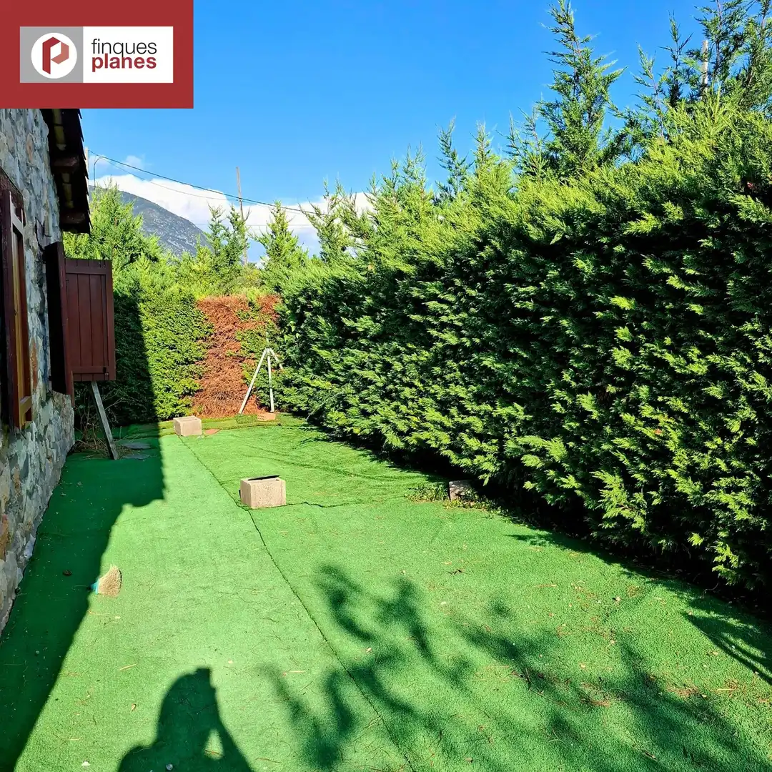 Garden of Houses for sale in Cabó  with Private garden and Furnished