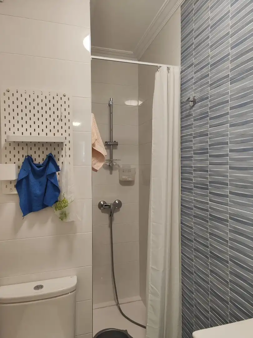 Bathroom of Flat for sale in Vigo   with Private garden, Storage room and Swimming Pool