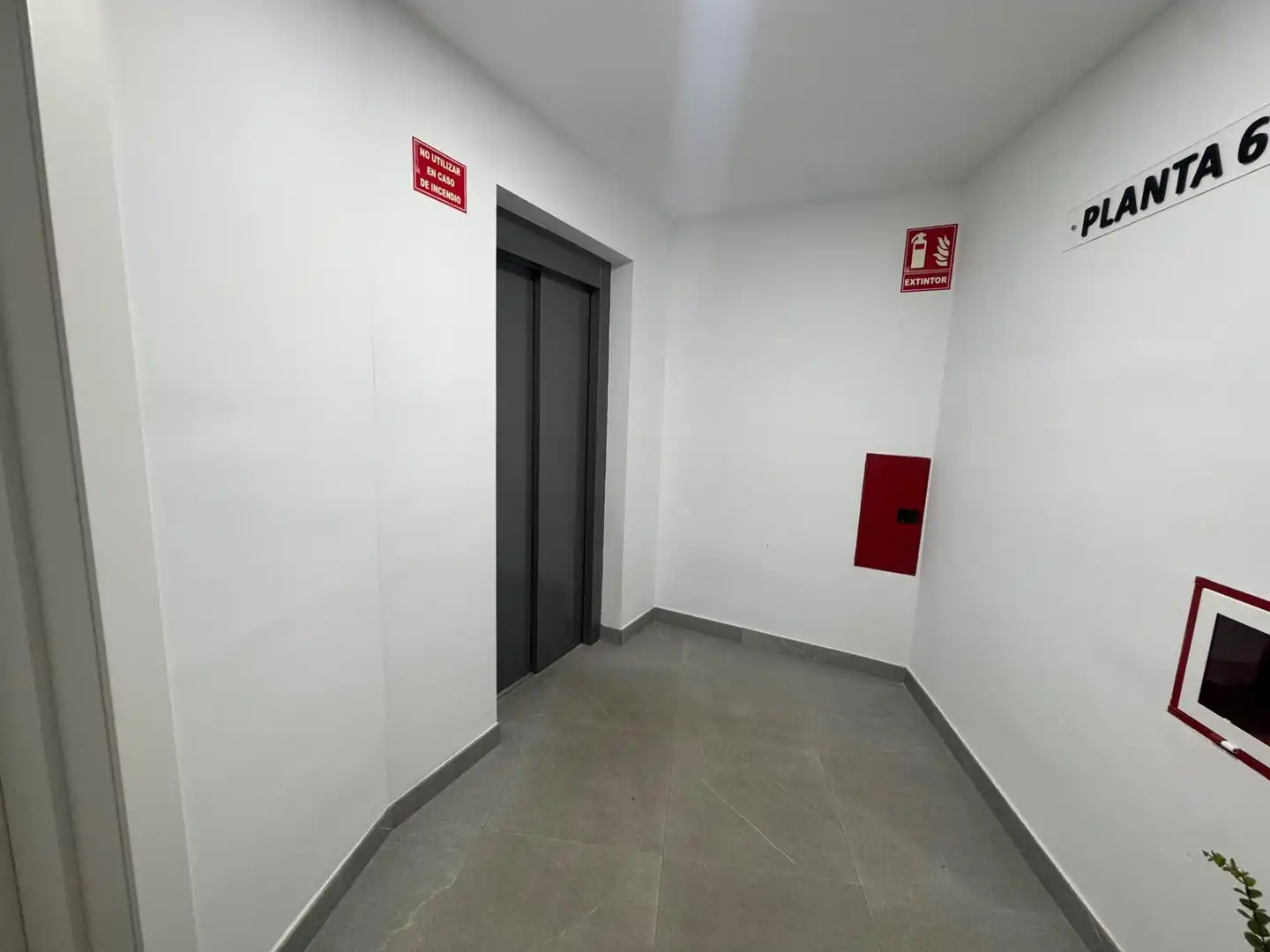 Aparcament de Pis de lloguer en Almería amb Aire condicionat, Calefacció i Traster