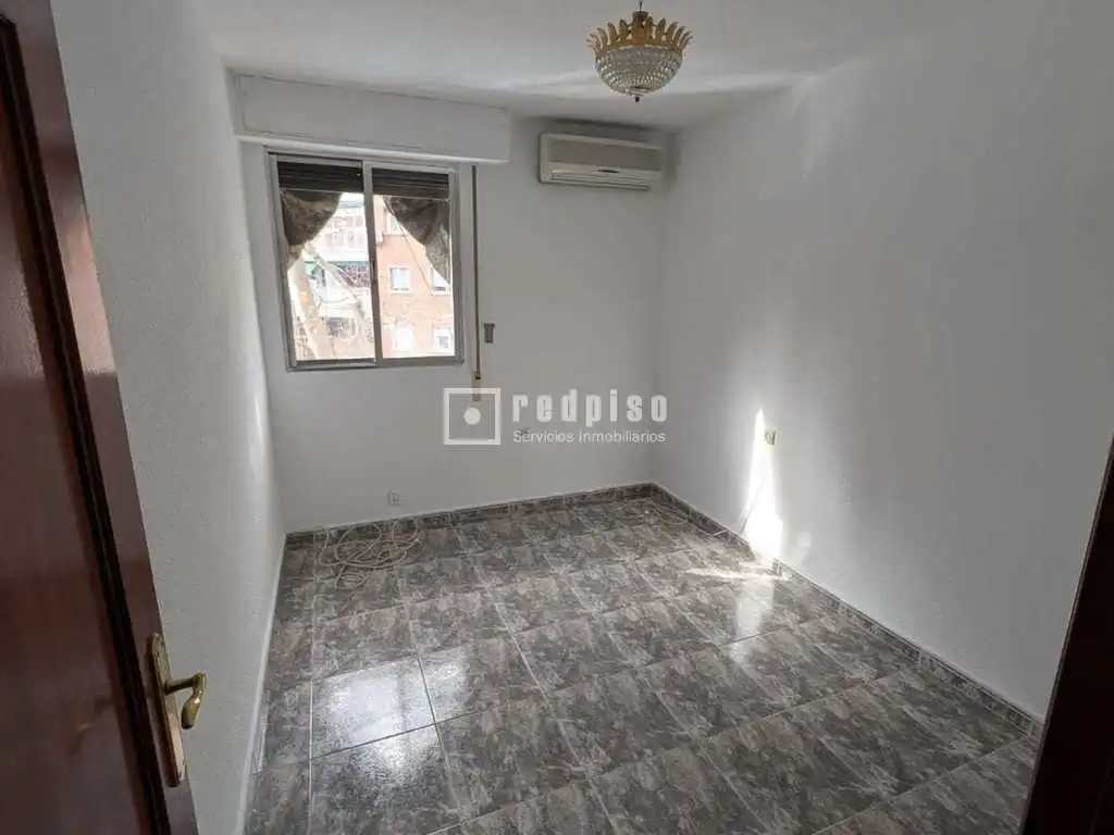 Habitación de Piso en venta en Madrid con Aire acondicionado, Calefacción y Terraza