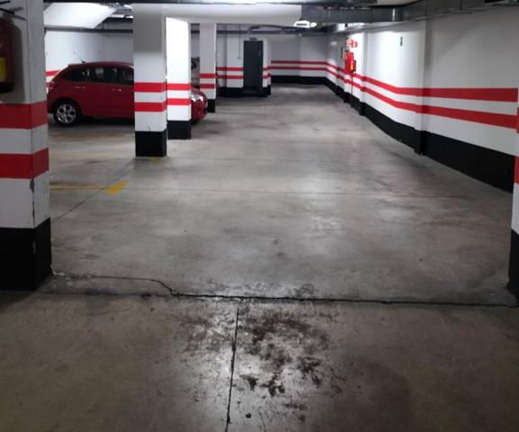 Garaje en Venta en Calle Guadarrama en Juan XXIII