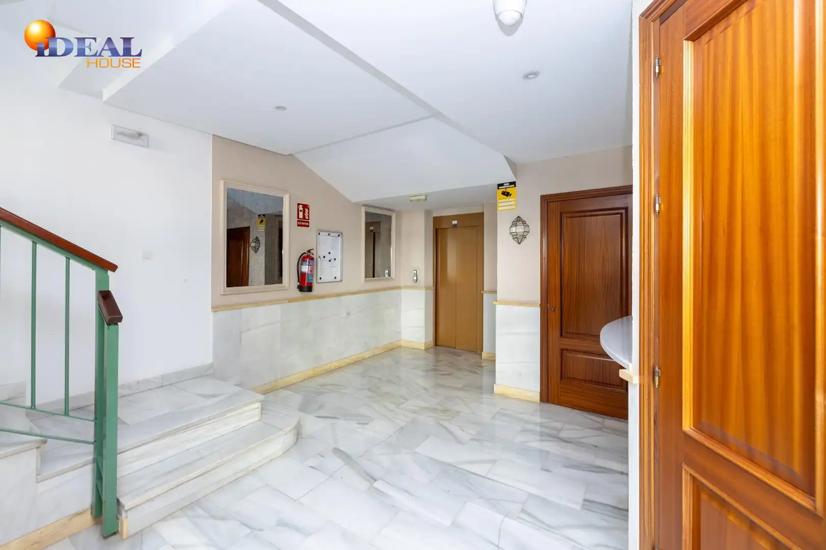 Piso en venta en Granada con Aire acondicionado, Calefacción y Terraza