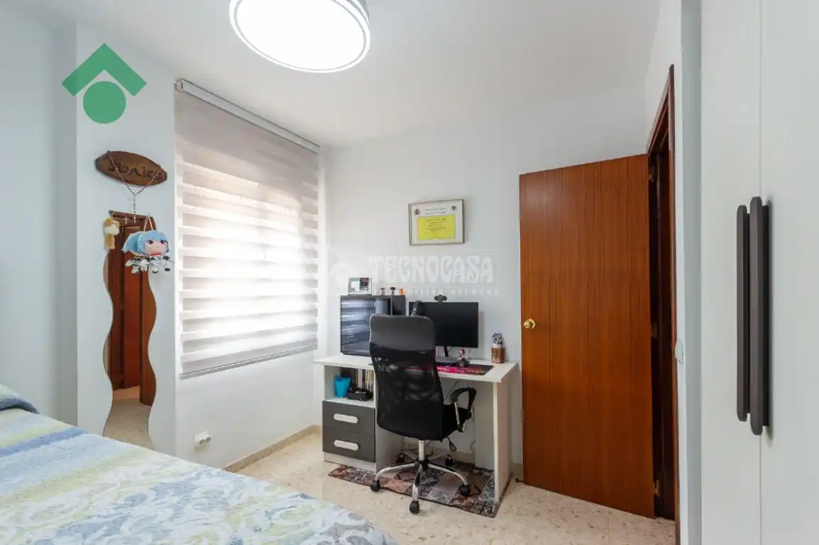 Bedroom of Flat for sale in Vélez-Málaga  with Community pool