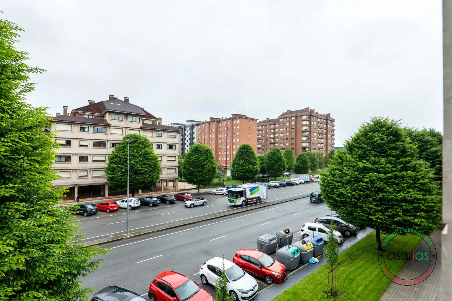 Vista exterior de Pis en venda en Gijón  amb Calefacció, Parquet i Traster