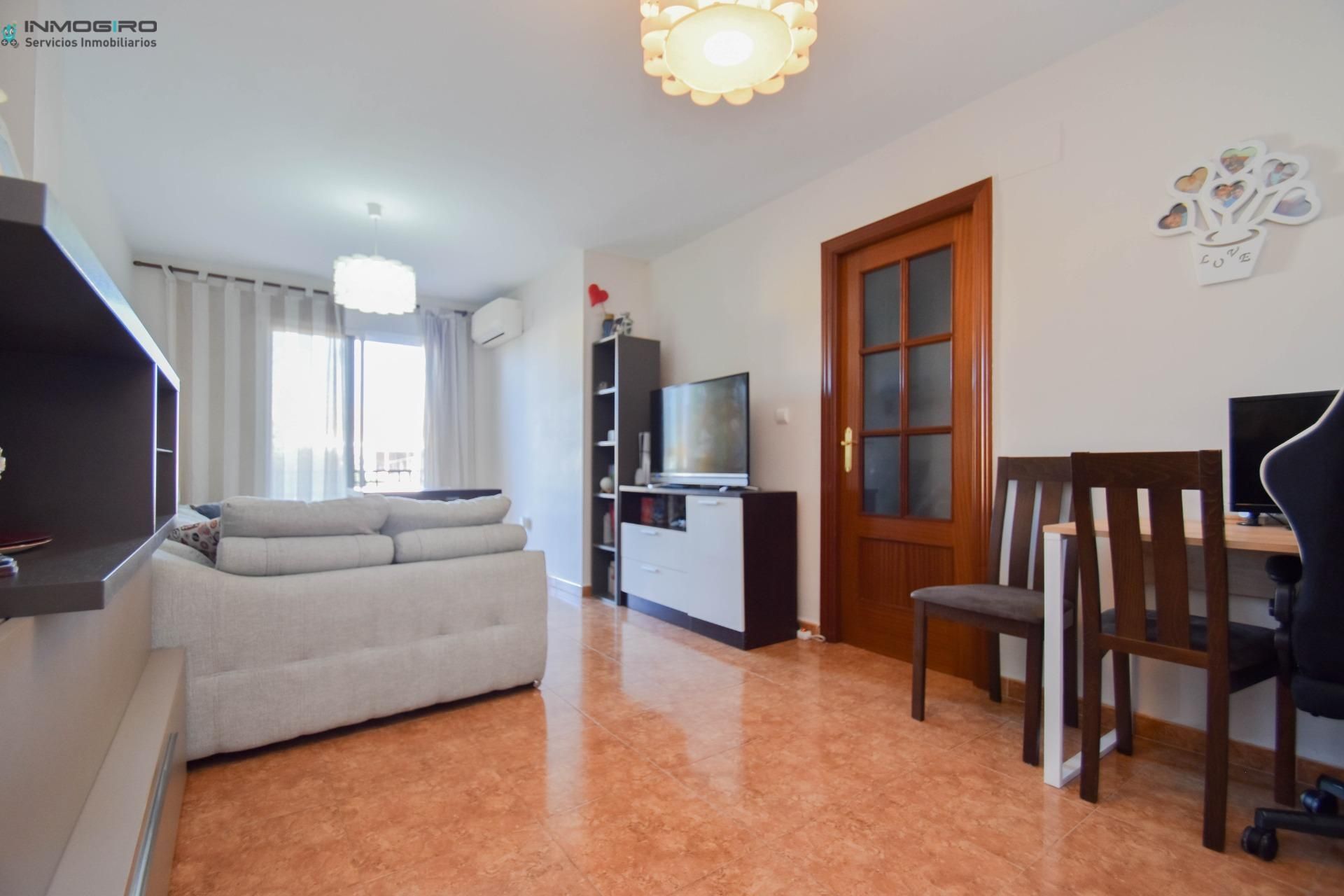 Living room of Flat for sale in Atarfe  with Air Conditioner, Terrace and Storage room