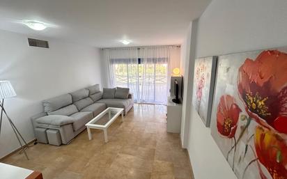 Sala d'estar de Apartament en venda en Manilva amb Aire condicionat, Calefacció i Terrassa