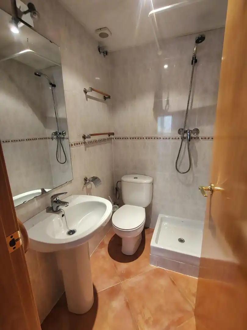 Baño de Piso en venta en Sant Llorenç Savall, Barcelona