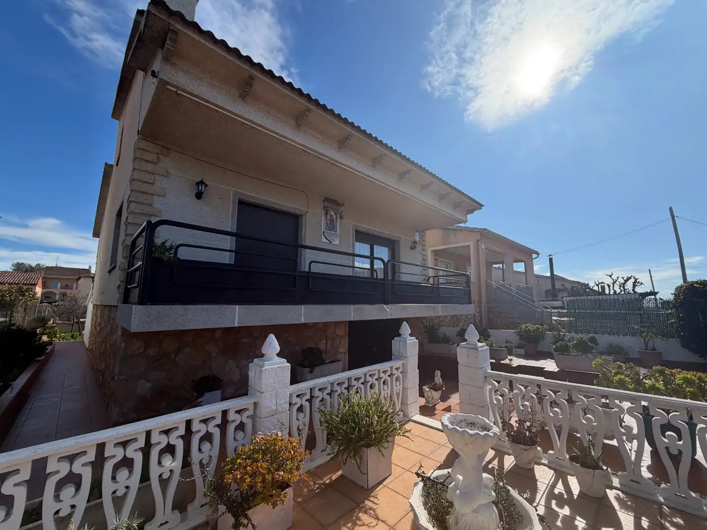 Vista exterior de Casa o xalet en venda en Sant Jaume dels Domenys amb Aire condicionat, Calefacció i Jardí privat