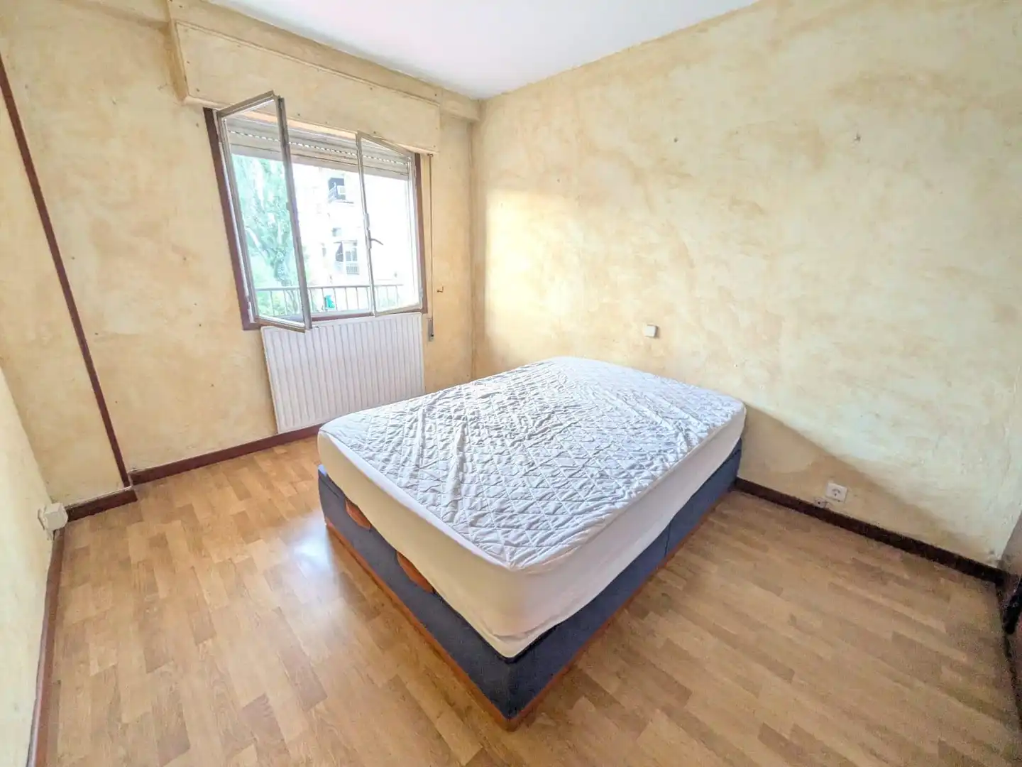 Habitación de Piso en venta en Coslada con Terraza y Trastero