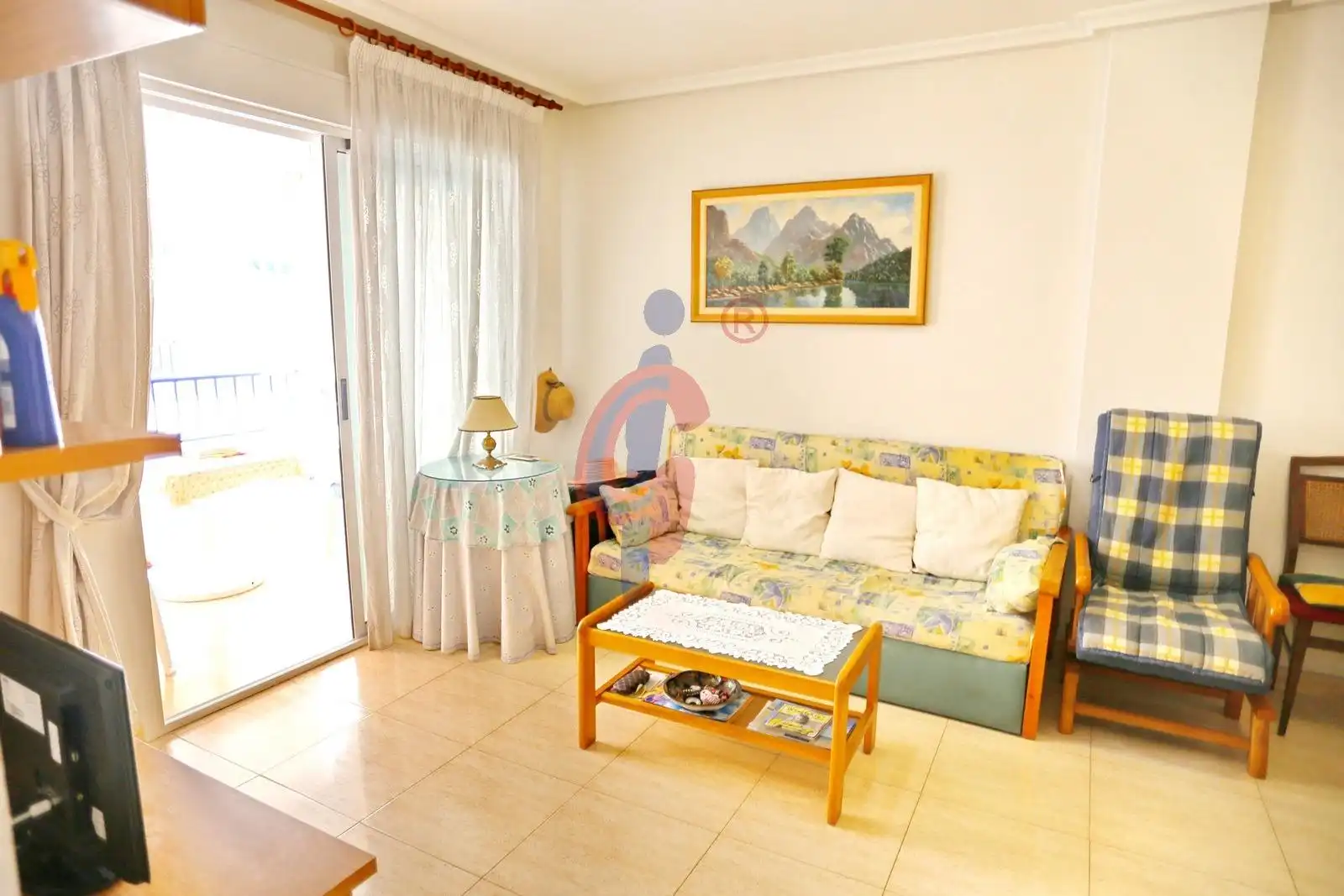 Sala de estar de Apartamento en venta en Guardamar del Segura con Terraza, Amueblado y Piscina comunitaria