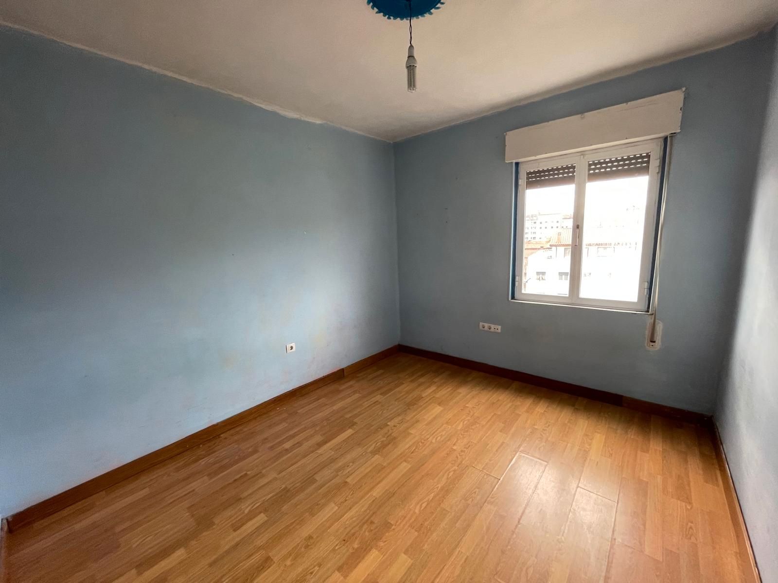 Dormitori de Pis en venda en Vitoria - Gasteiz amb Balcó