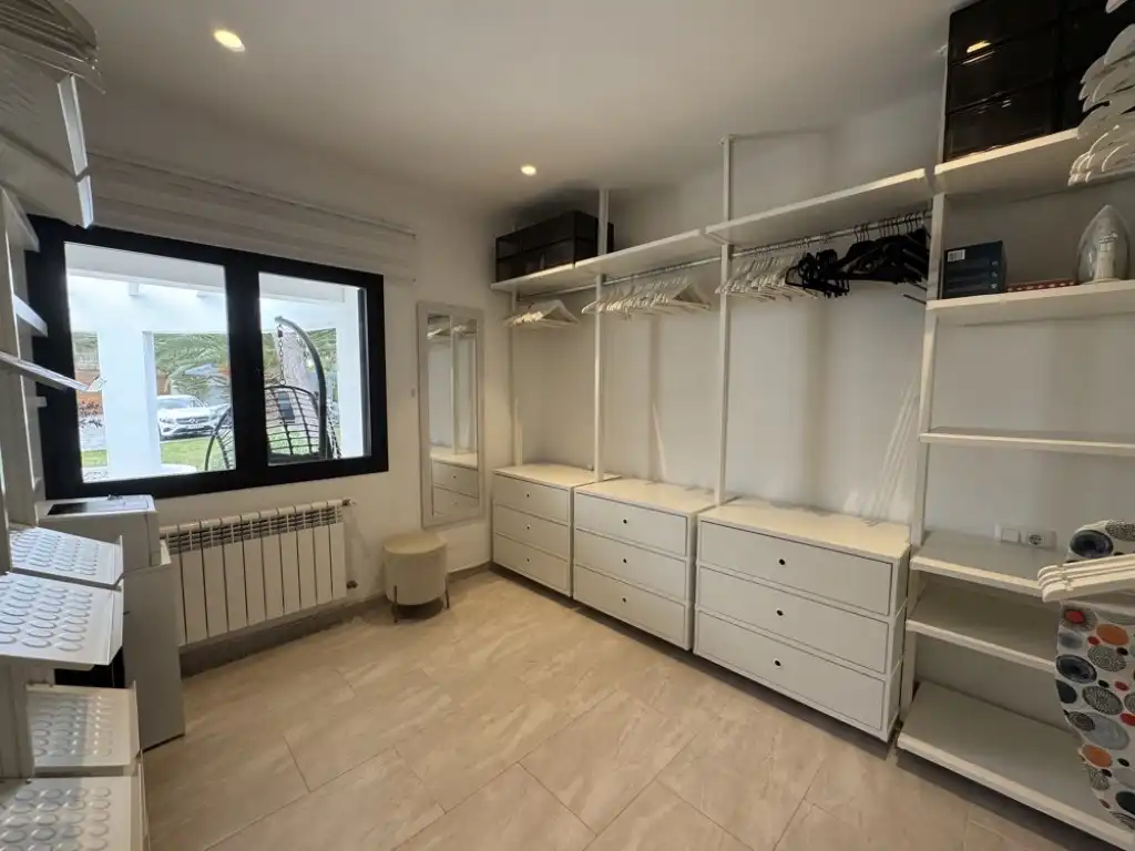 Houses for sale in Calvià  with Air Conditioner, Terrace and Swimming Pool