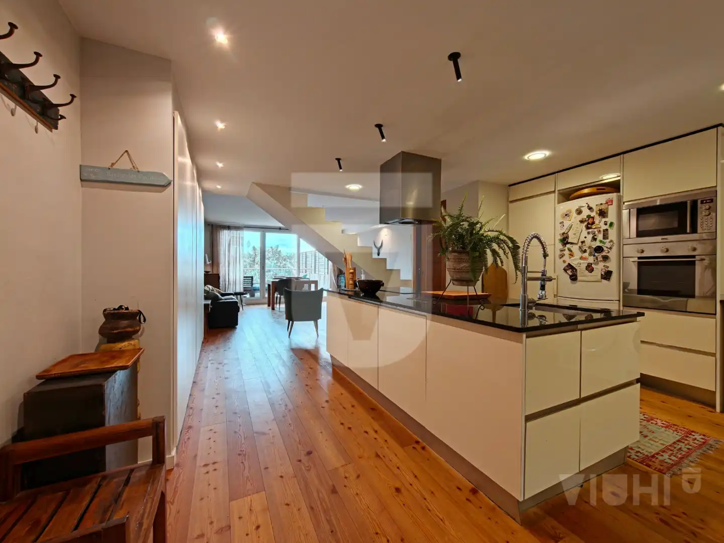 Cocina de Casa adosada en venta en Tiana con Aire acondicionado, Jardín privado y Parquet