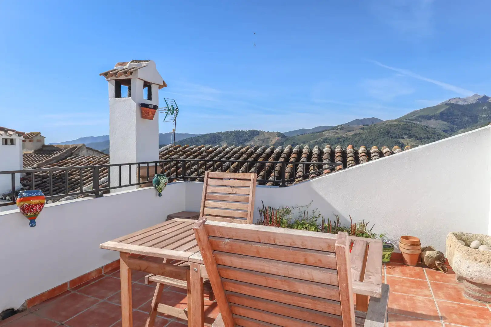Terrassa de Casa adosada en venda en Yunquera amb Jardí privat