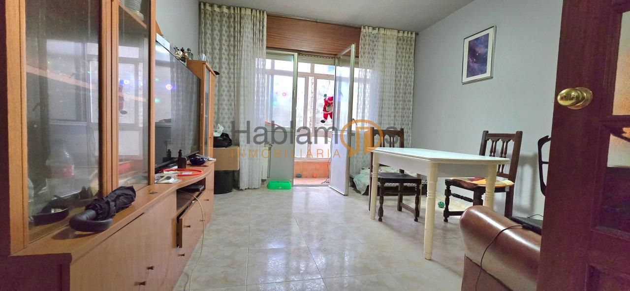 Sala d'estar de Pis en venda en Vilagarcía de Arousa amb Calefacció i Moblat