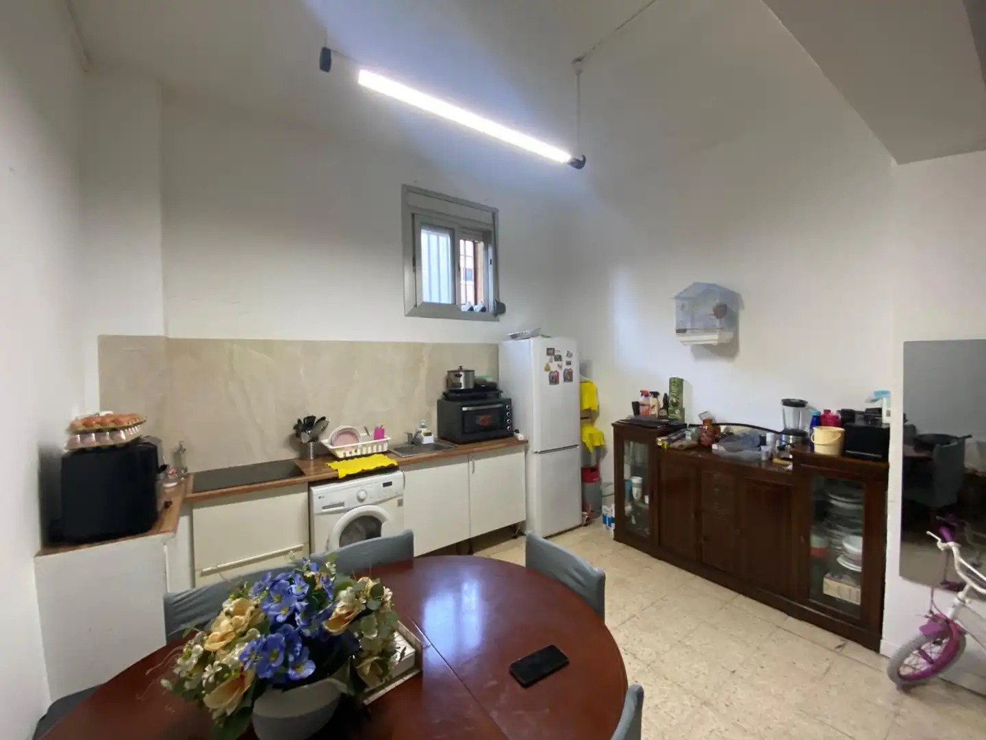 Küche von Büro zum Verkauf in Sabadell