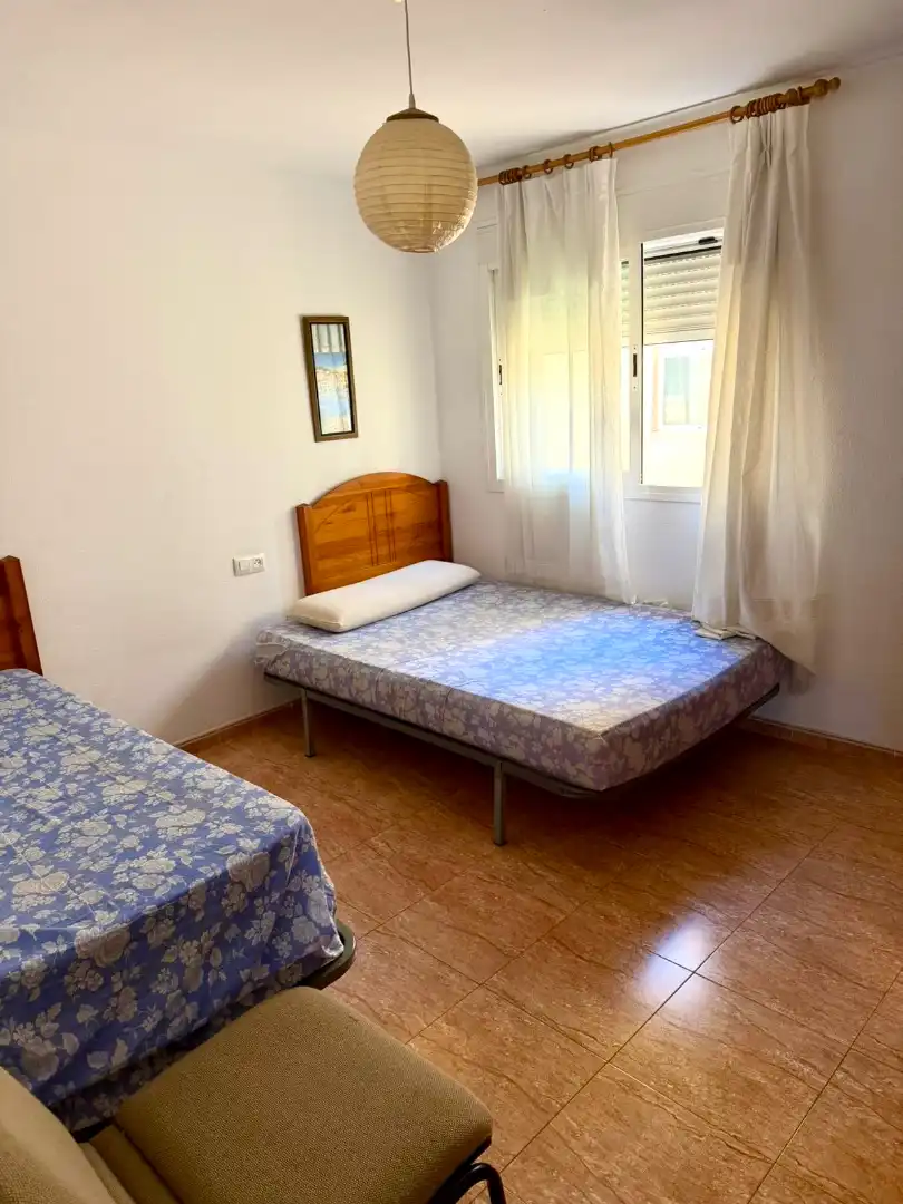 Habitación de Piso de alquiler en El Ejido con Aire acondicionado, Calefacción y Jardín privado