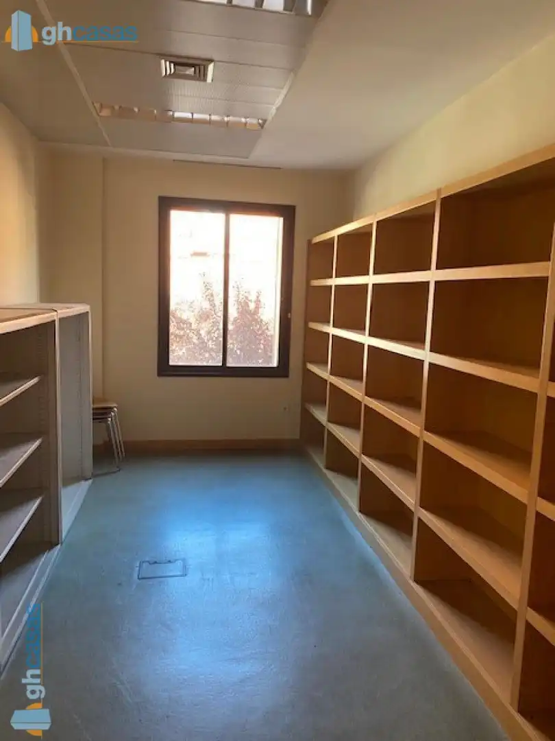 Gebäude zur Miete in Calle LIBREROS, Casco histórico