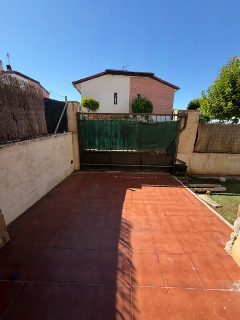 Terraza de Casa adosada en venta en Valverde del Majano con Calefacción, Jardín privado y Horno