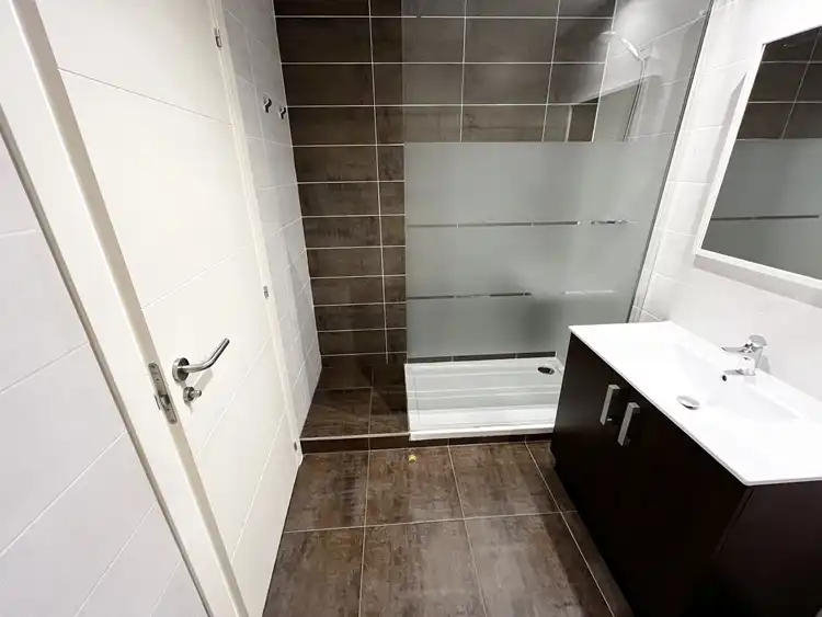 Bathroom of Flat for rent in Las Rozas de Madrid  with Air Conditioner, Heating and Private garden