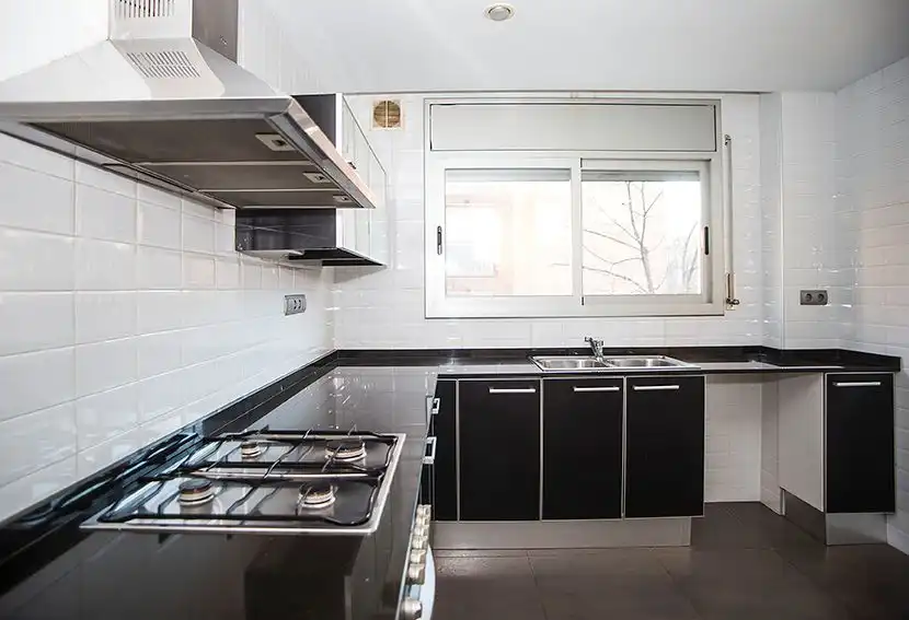 Cocina de Piso de alquiler en Sant Cugat del Vallès con Calefacción, Terraza y Trastero