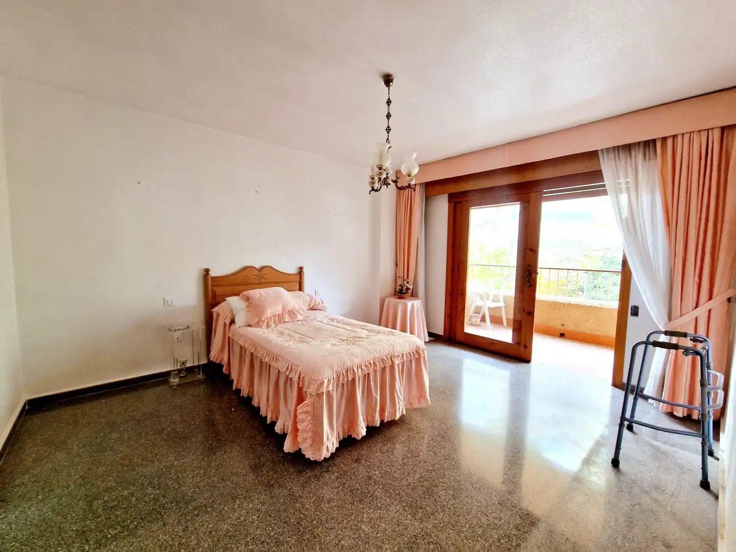 Habitación de Piso en venta en Águilas con Jardín privado, Terraza y Amueblado