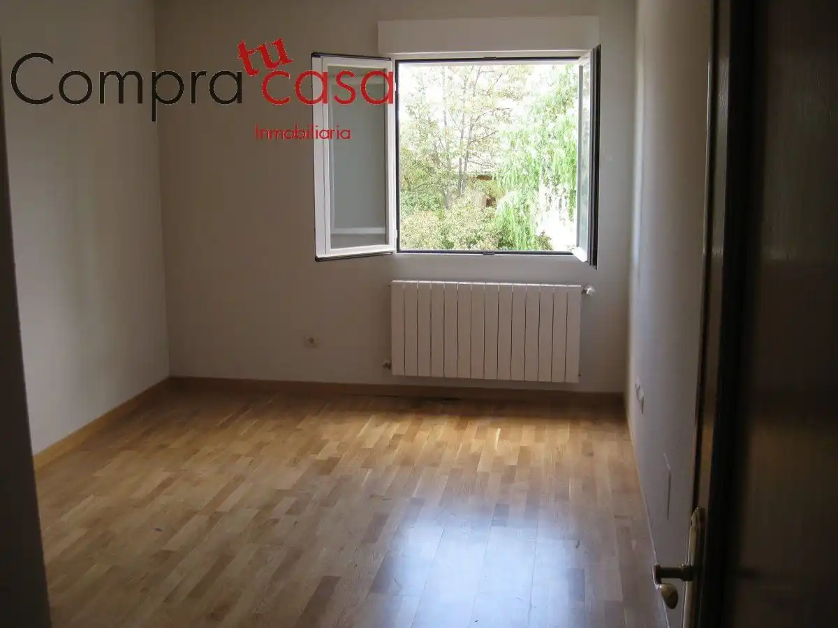 Bedroom of Detached homes for rent in Segovia  with Heating, Private garden and Terrace