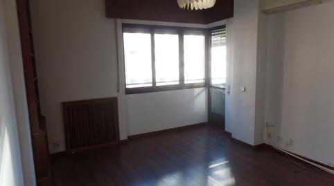 Foto 5 de Piso en venta en Calle de Orense, Castillejos - Cuzco,  Madrid Capital