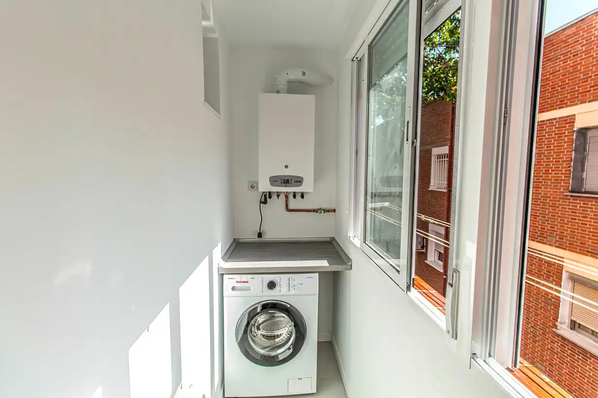 Balcony of Flat for sale in Madrid  with Air Conditioner, Heating and Furnished