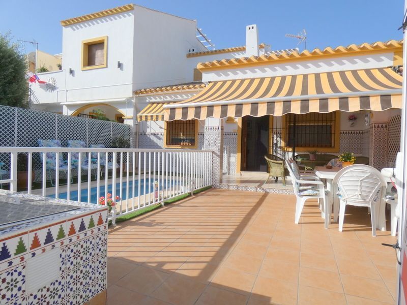 Garden of Single-family semi-detached for sale in Pilar de la Horadada  with Air Conditioner, Private garden and Storage room
