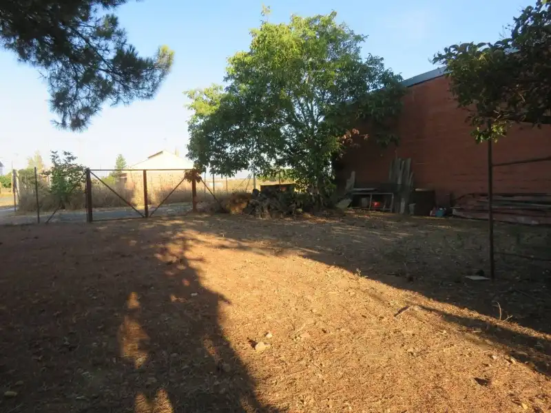 Casa o chalet en venta en Santa Cristina de Valmadrigal con Calefacción, Jardín privado y Trastero