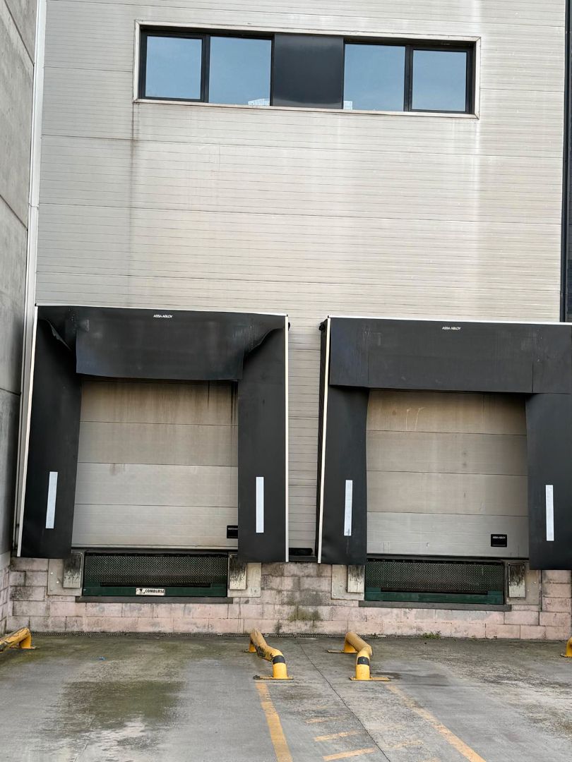 Exterior view of Industrial buildings for rent in Santa Perpètua de Mogoda