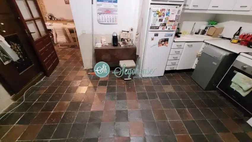 Kitchen of Flat for sale in Segovia  with Heating