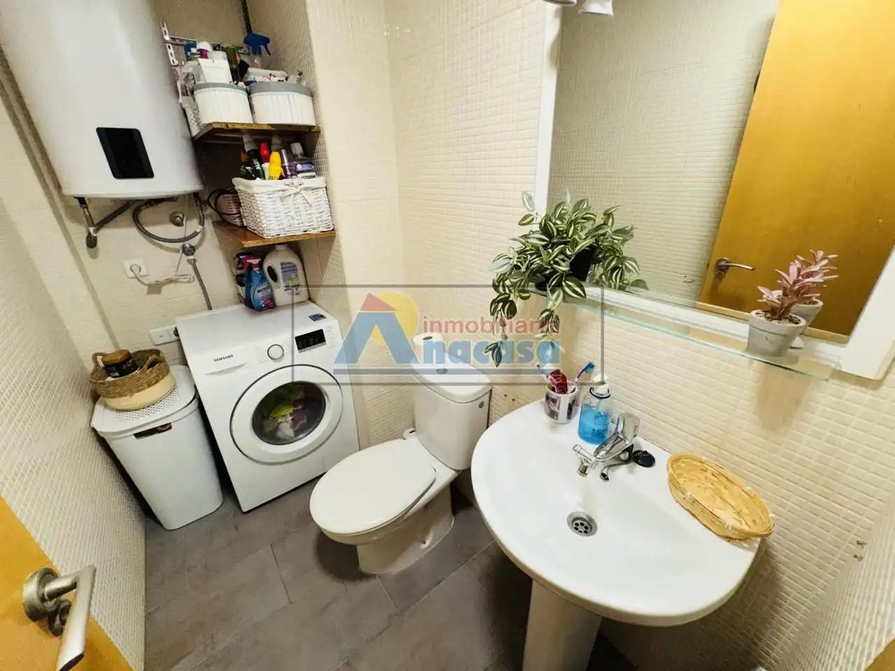 Bathroom of Flat for sale in Oliva  with Air Conditioner, Terrace and Furnished