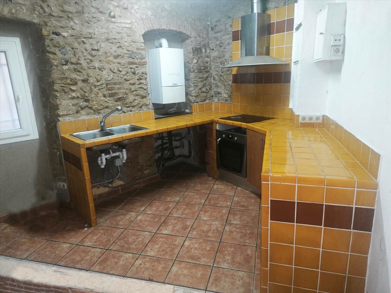 Kitchen of Single-family semi-detached for sale in La Bisbal d'Empordà  with Terrace