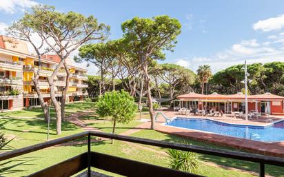 Jardí de Pis en venda en Gavà amb Aire condicionat, Piscina i Balcó