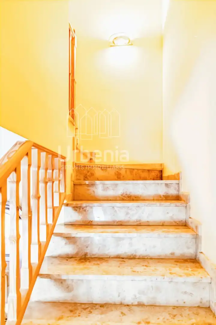 Maison mitoyenne à vendre à Nucli Urbà, imagen 12