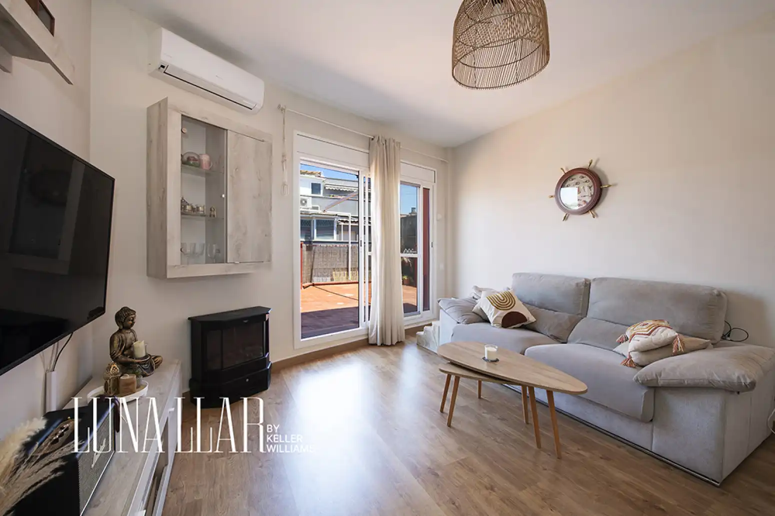 Living room of Attic for sale in Castelldefels  with Air Conditioner and Terrace