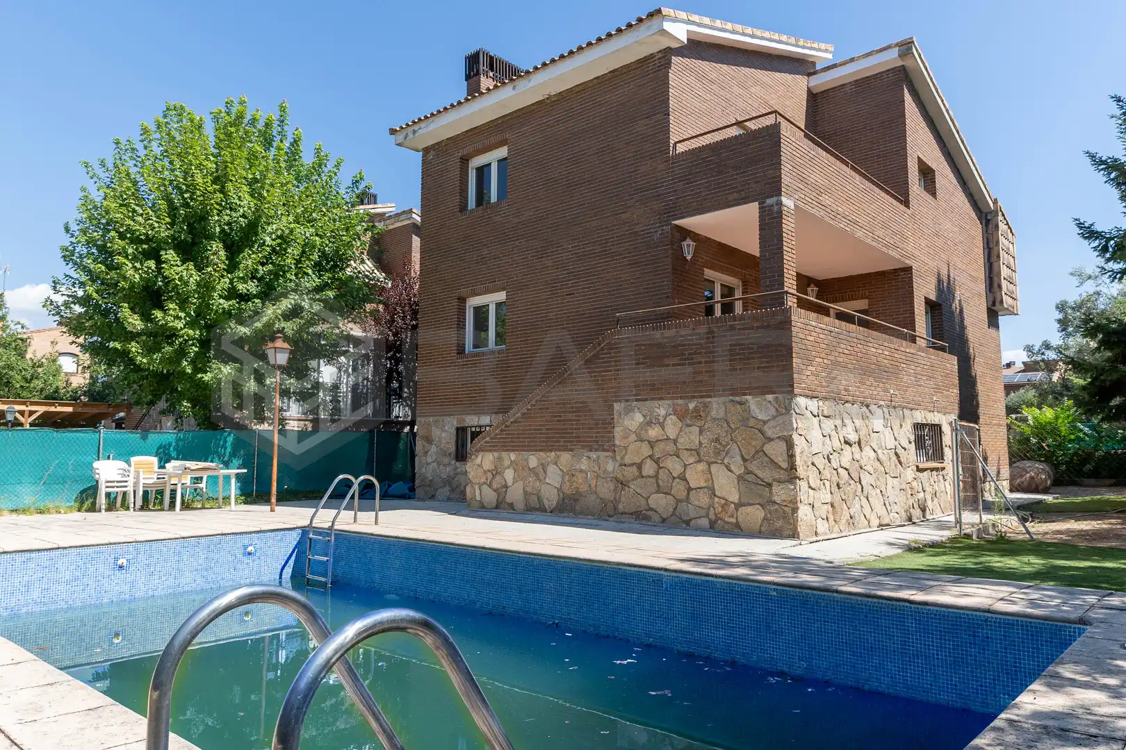 Piscina de Casa o chalet en venta en Colmenar Viejo con Calefacción