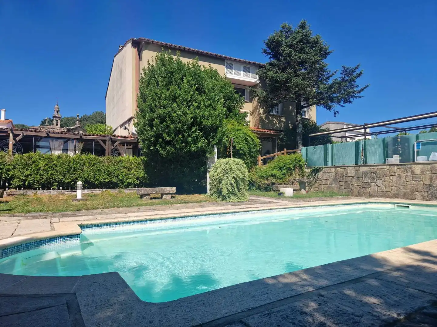 Schwimmbecken von Gebäude zum Verkauf in Brión