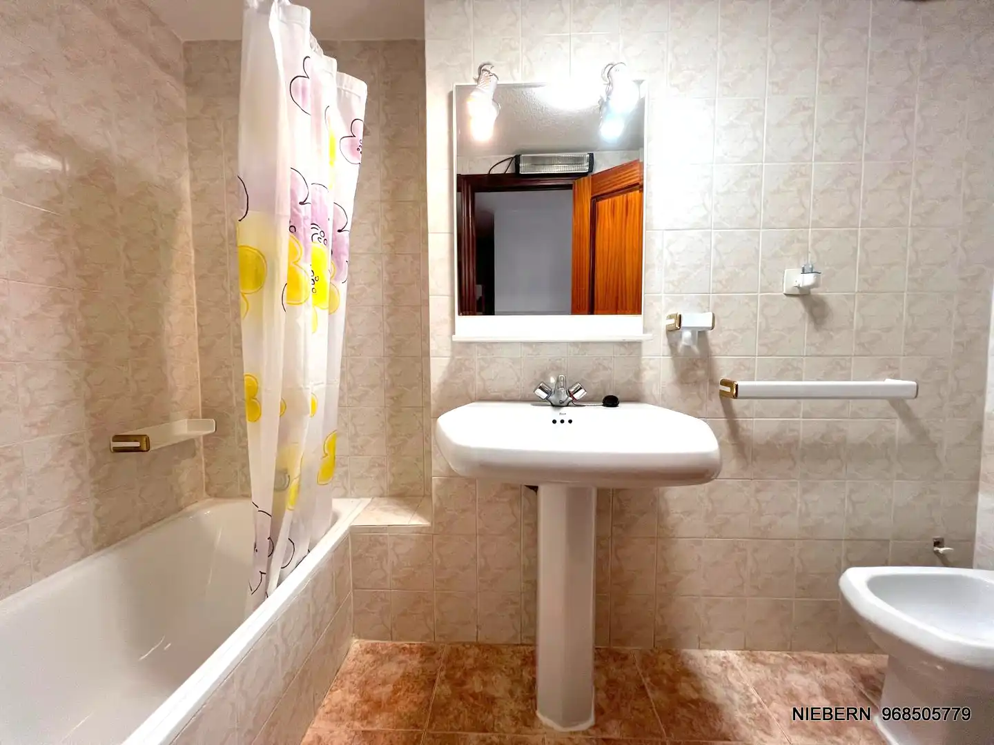 Appartamento con terrazza in affitto a Calle Doctor Luis Calandre 18, imagen 45