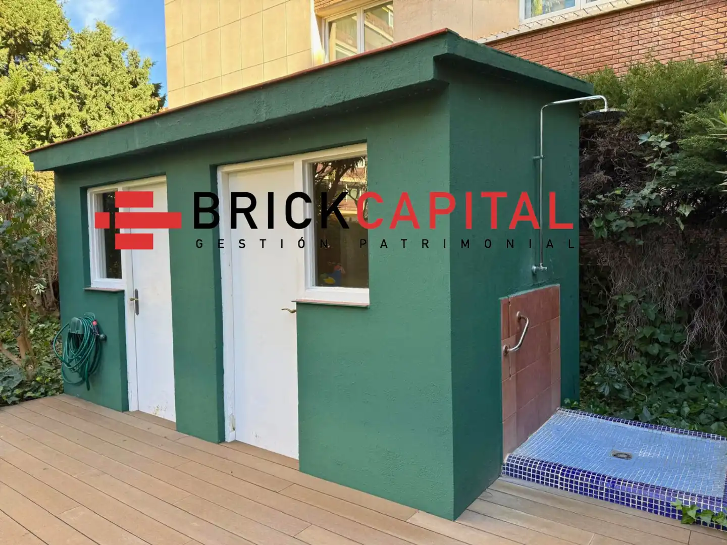 Vista exterior de Piso en venta en Barcelona con Aire acondicionado, Calefacción y Parquet