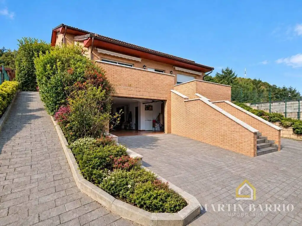 Villa mit Terrasse zum Verkauf in Grupo Laureta, imagen 2