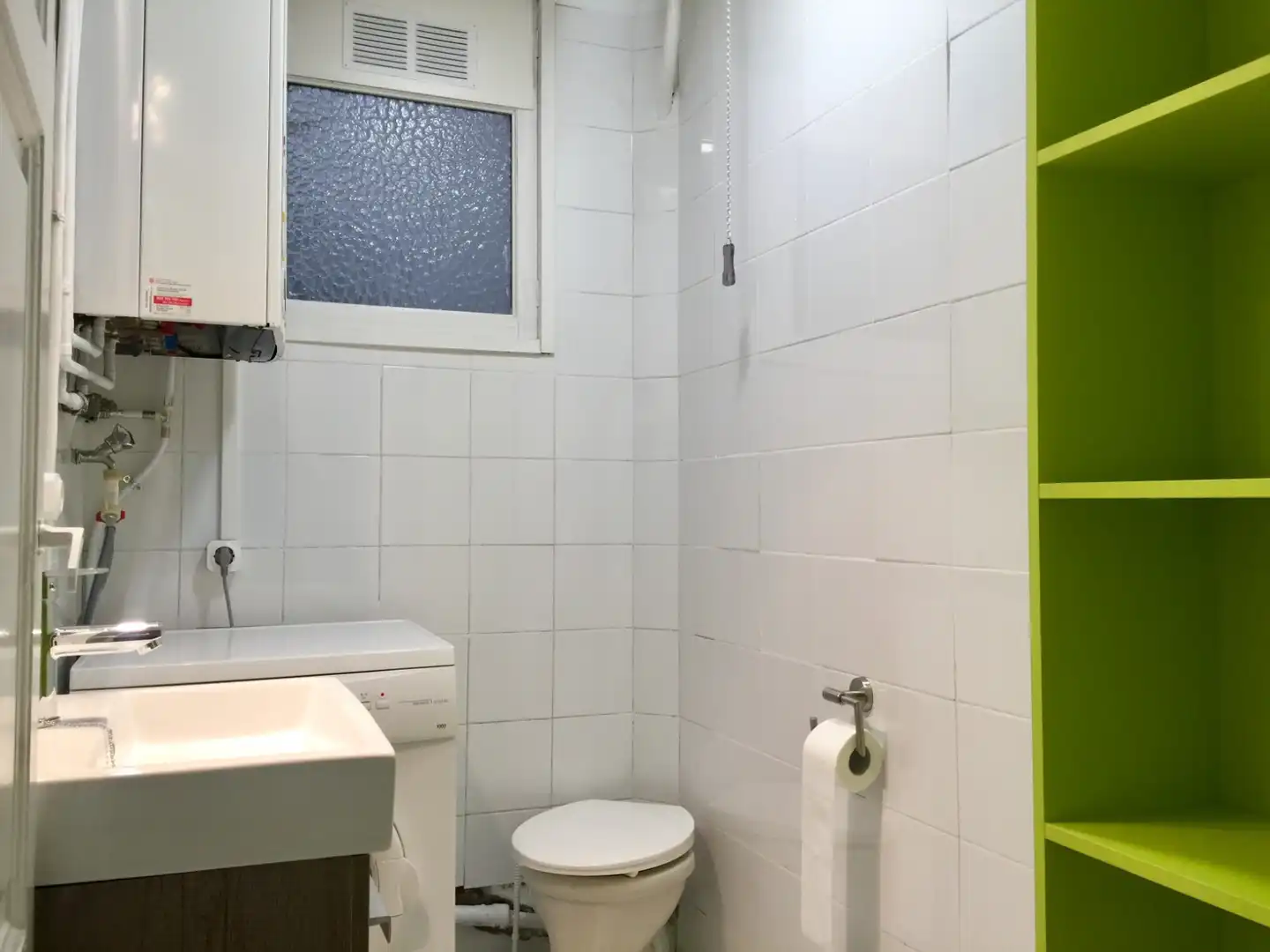 Bany de Apartament de lloguer en Girona amb Calefacció, Moblat i TV
