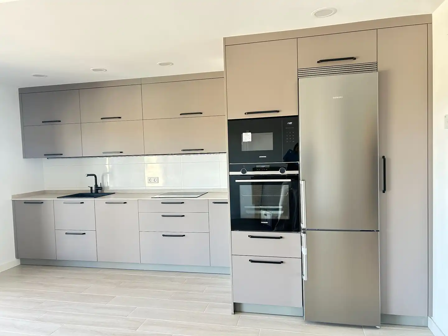 Cocina de Piso de alquiler en Cistérniga con Calefacción, Terraza y Piscina comunitaria
