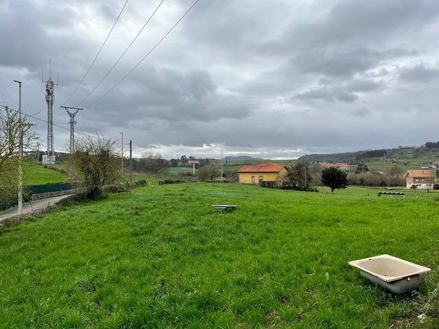 Terreno residencial en Venta en  VEGUILLA, 1228 en Reocín