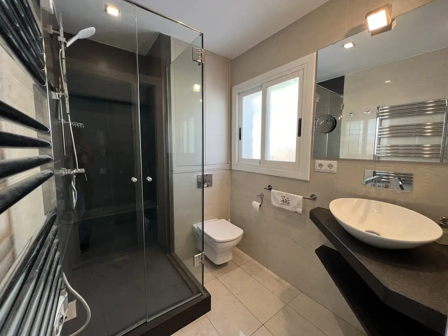 Apartments for rent in Passeig Marítim del President Josep Irla, Puntabrava - Port Salvi