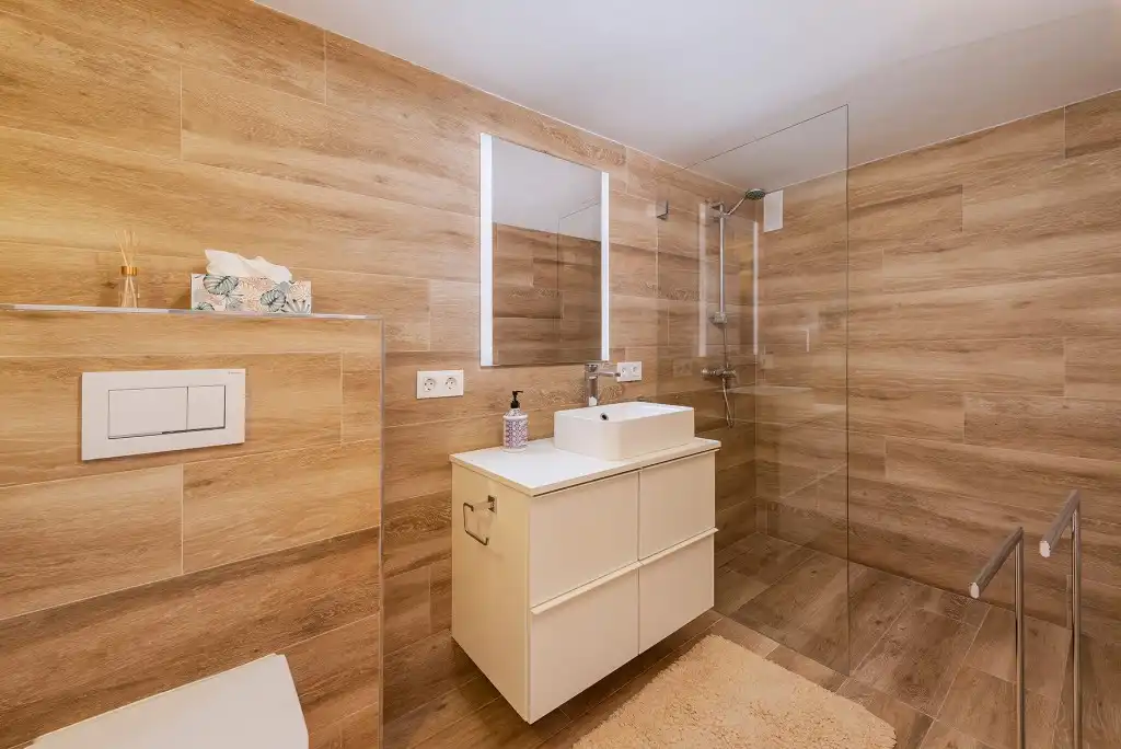 Bathroom of Houses for sale in Calvià  with Air Conditioner, Private garden and Terrace