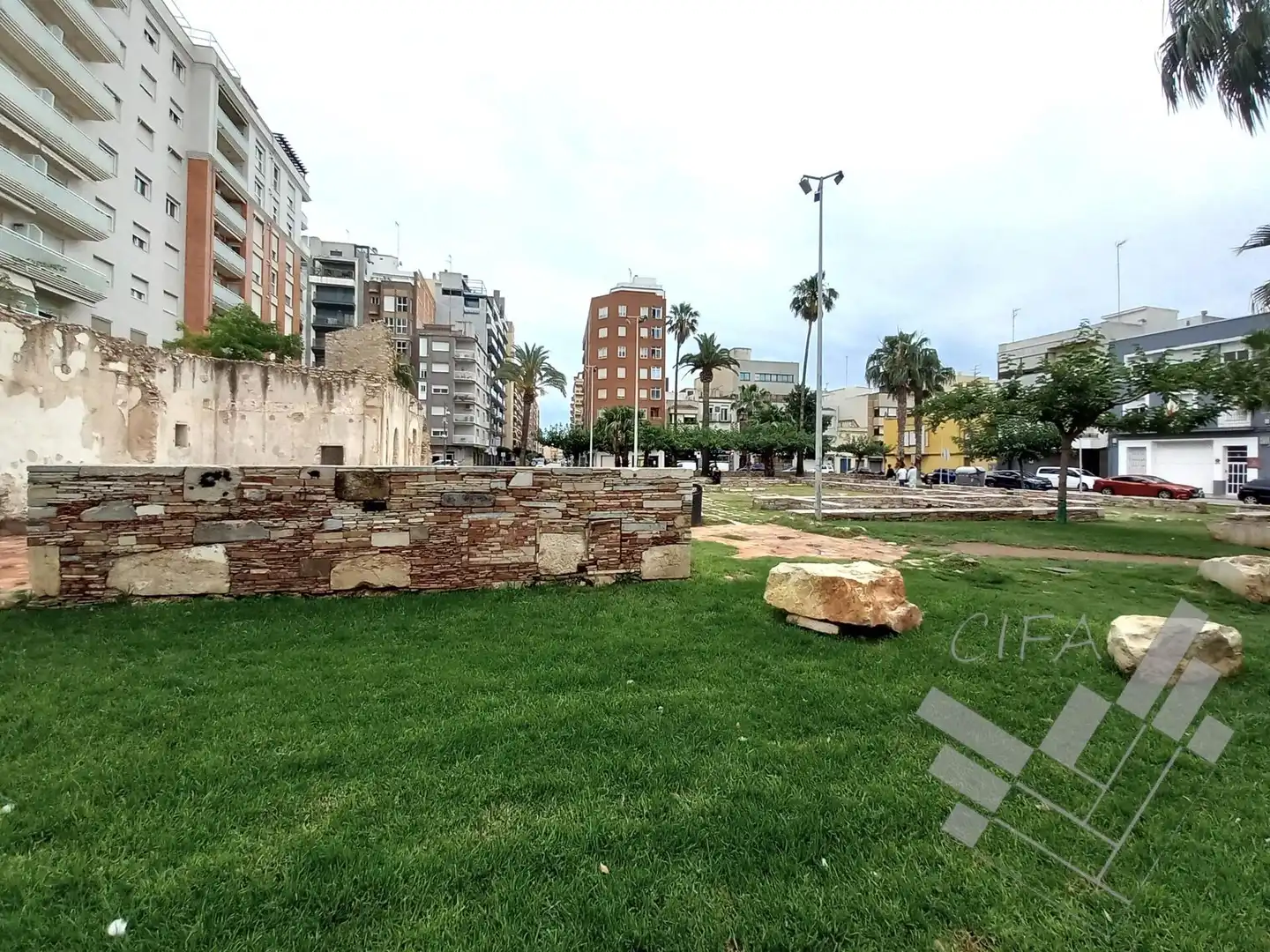Local de alquiler en FRANCISCANS, Casco Urbano