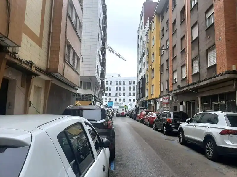 Vista exterior de Pis en venda en Gijón  amb Parquet